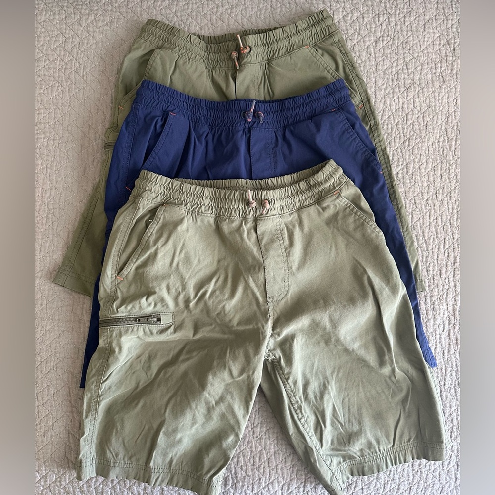 Boys Eddie Bauer shorts - selling all 3 in one lot